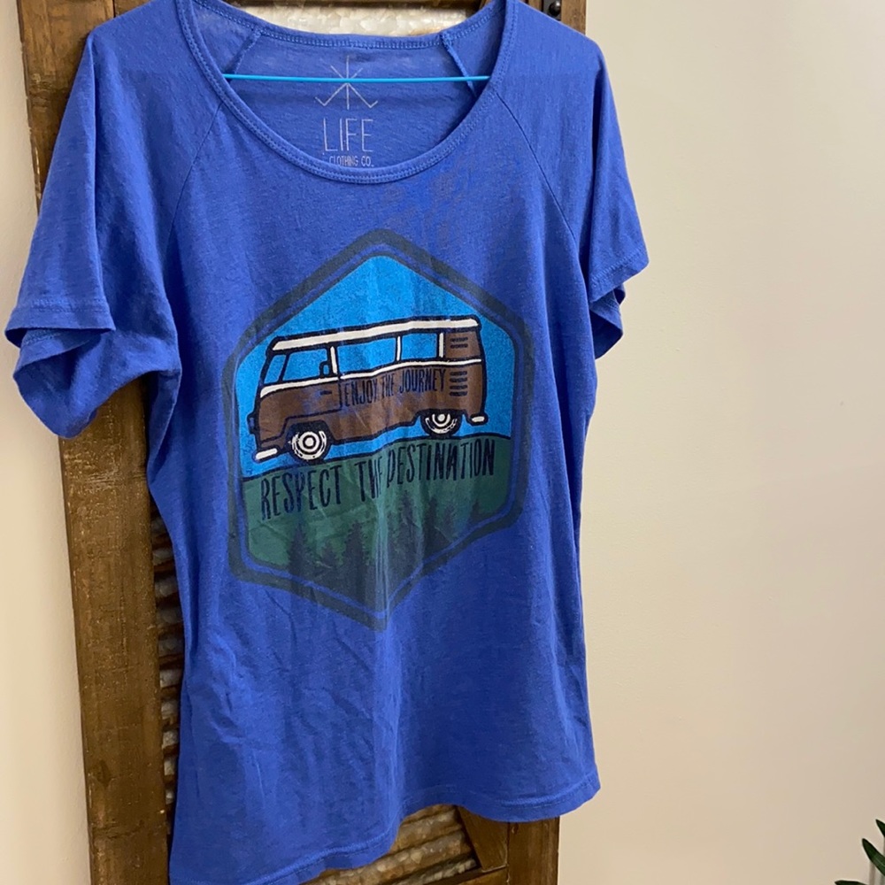LIFE Clothing CO| Scoop neck | graphic T